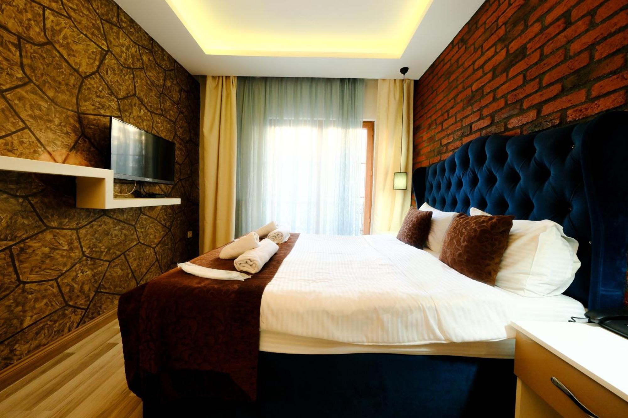 Taksim Celebi Suites Istambul Exterior foto