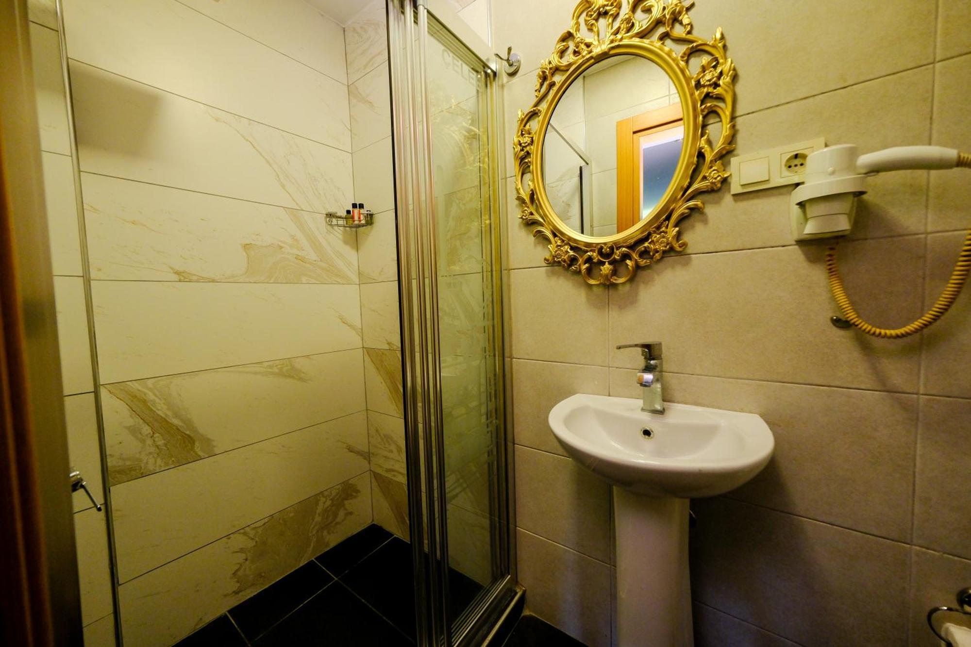 Taksim Celebi Suites Istambul Exterior foto